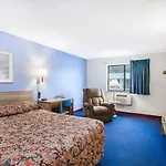 Super 8 By Wyndham Hot Springs