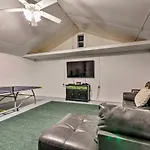 Hot Springs Home With Hot Tub, 2 Mi To National Park