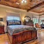 Spacious And Updated 1920S Hsnp Craftsmen Home