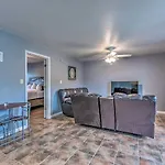 Modern Hot Springs Condo With Dock On Lake Hamilton!
