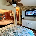 The Gables Inn