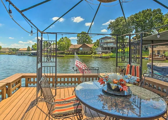 Cozy Cottage With Boat Launch On Lake Hamilton!