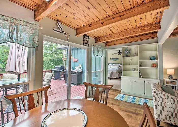 Lakefront Home With Dock 10 Mi To Central Ave!