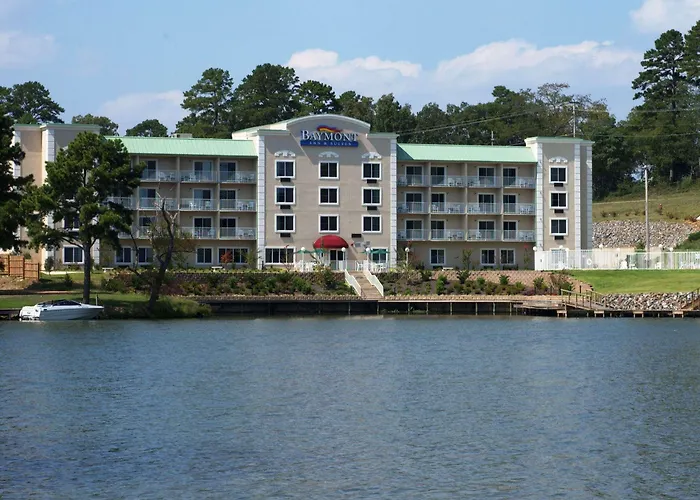 Baymont On The Lake By Wyndham Hot Springs