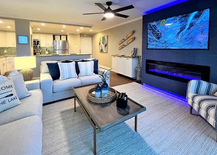 Updated Lake Daze Condo With Amazing Pool!