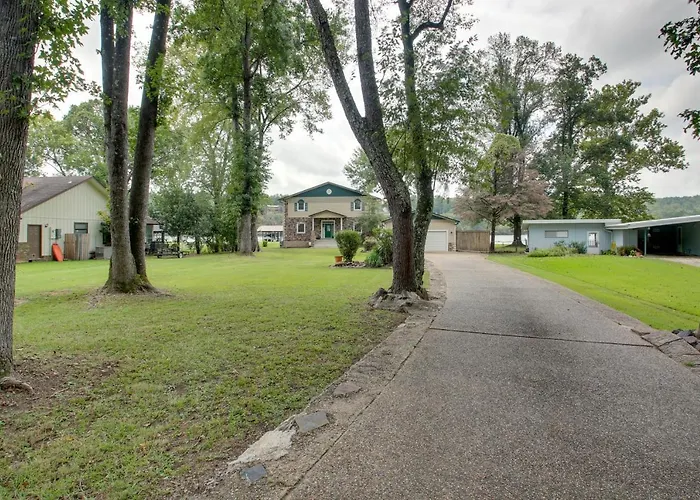 Waterfront Hot Springs Home 19 Mi To Natl Park!