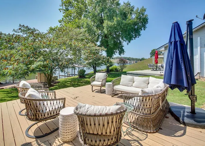 Peaceful Hot Springs Home Deck With Water Views!