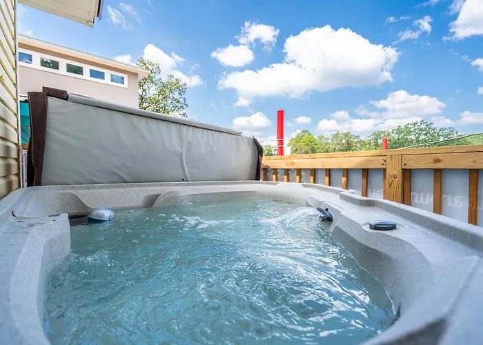 Canary Lake Cottage W/Hot Tub At Sam\'S Pizza