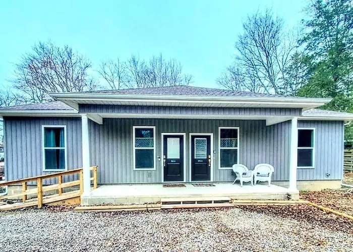 Duplex Lakeview A - 10 Minutes To Oaklawn Racing & Gaming