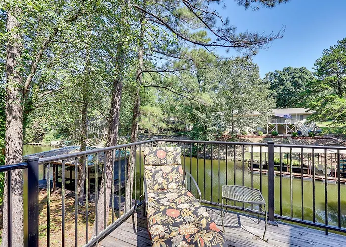 Serene Lake Hamilton Hideaway With Private Dock