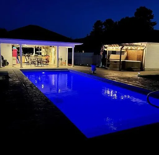 Spectacular Backyard Oasis Awaiting You