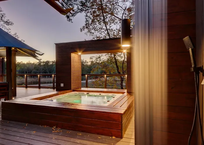 The Covery The Wren House A Luxury African Tent Retreat On Stocked Bass Pond