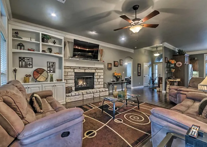 Hot Springs Family Home On Granada Golf Course!