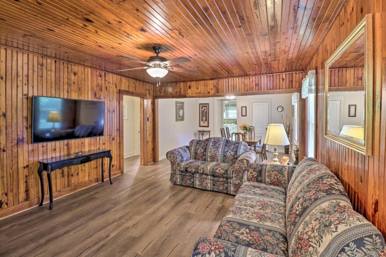 Holiday home Getaway Half Mi To Oaklawn Casino! Hot Springs