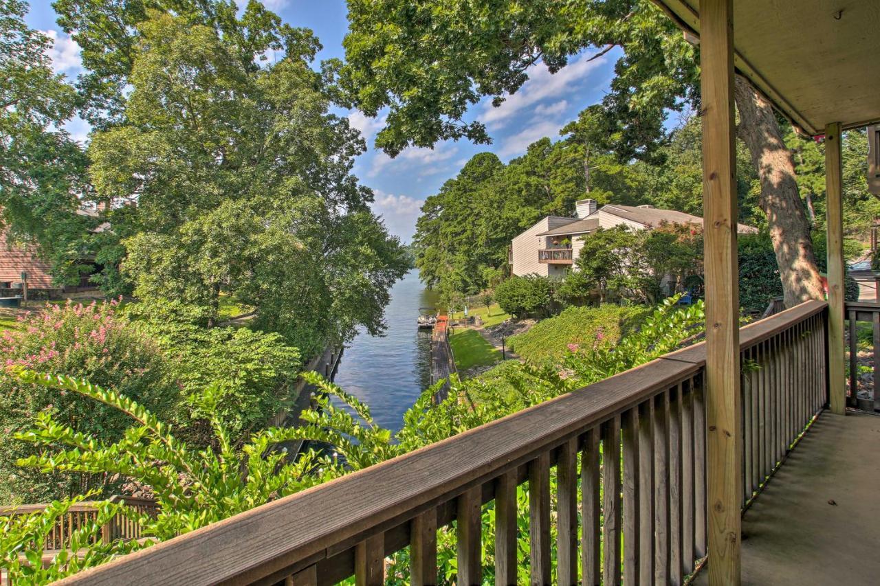 Apartment Sunny Hotspot At North Shore Condos!
