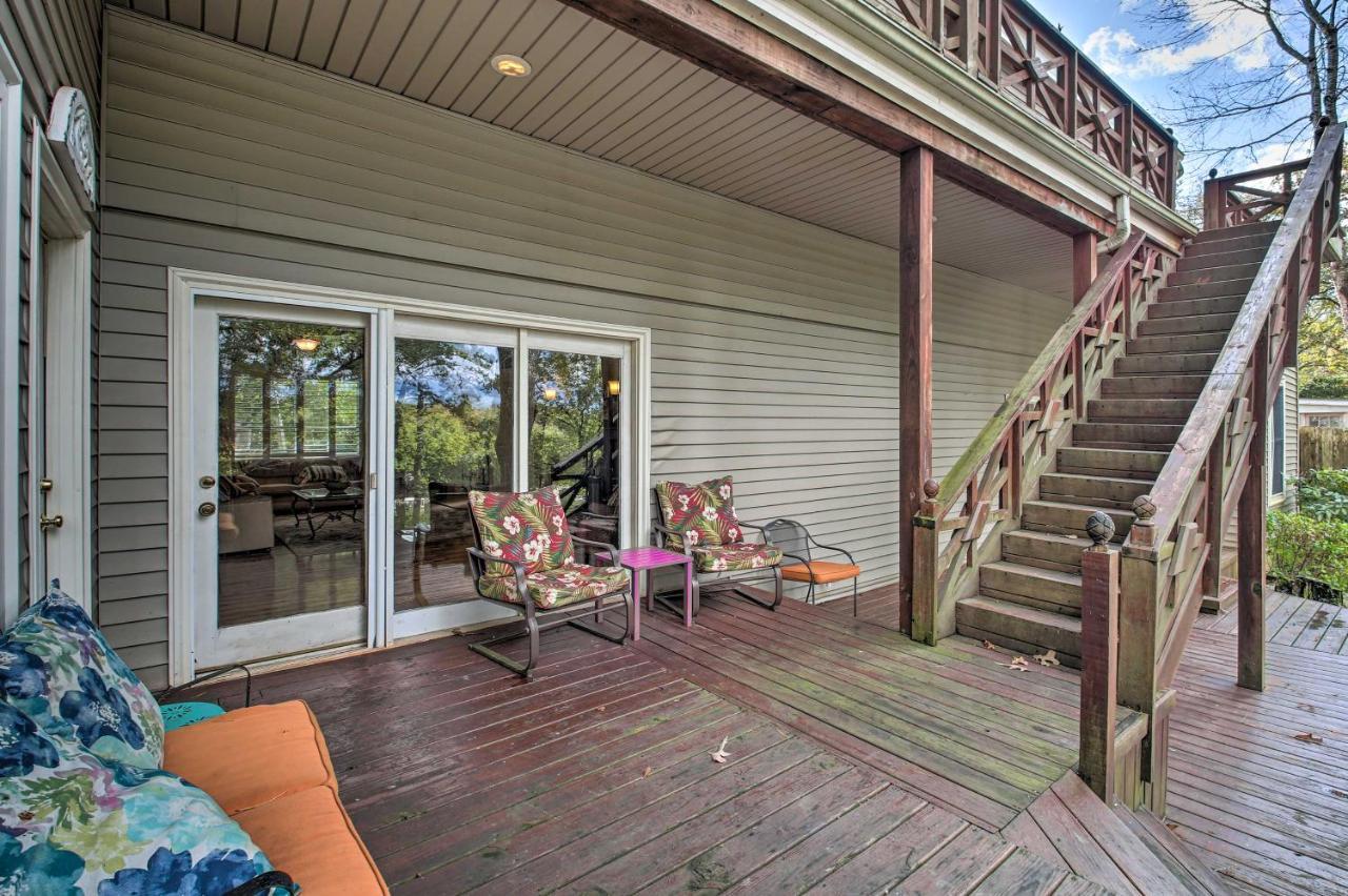 Luxe Lakehouse Dock, Hot Tub And Kayaks Hot Springs