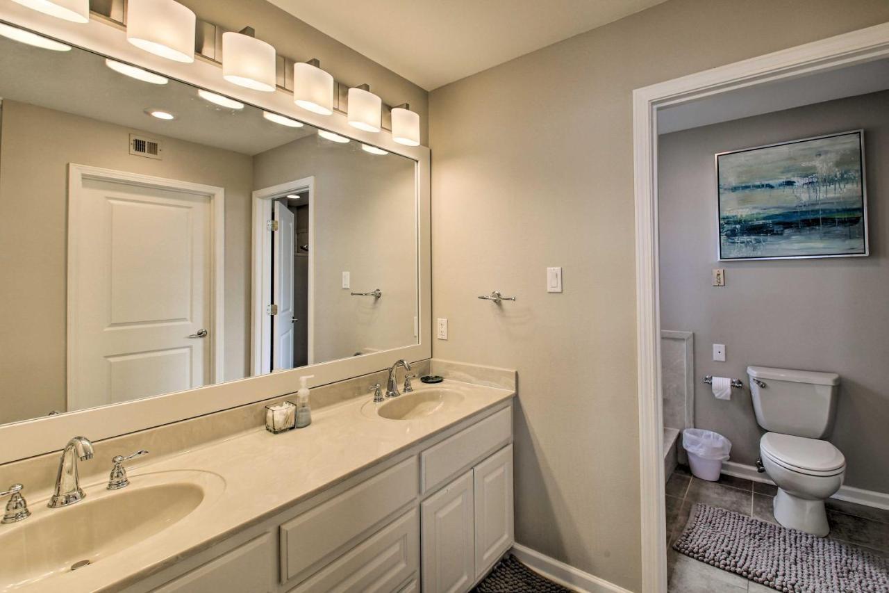 Hamiltons To-do At The With Pool Access