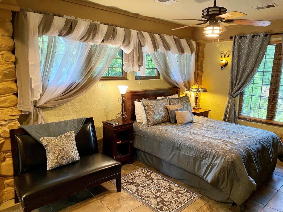 Hilltop Manor 4* Hot Springs