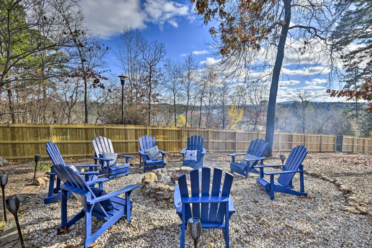 Holiday home Hilltop Log With Hot Tub And Grill!