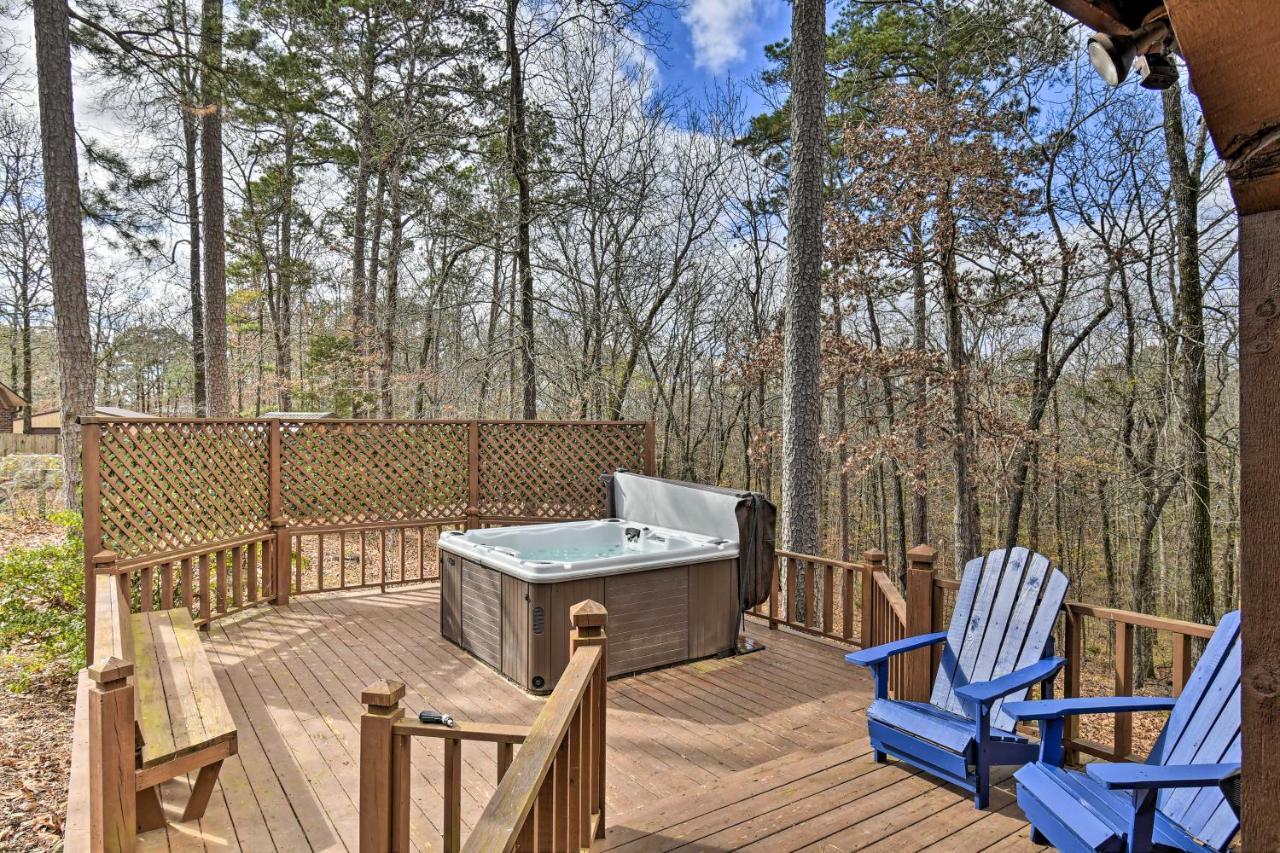 Hilltop Log With Hot Tub And Grill! Hot Springs