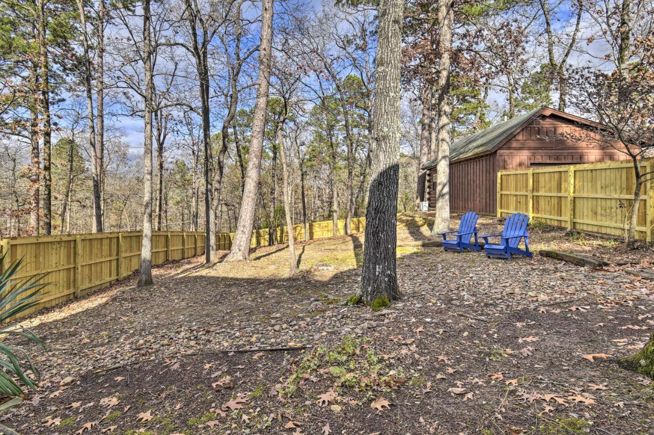 Hilltop Log With Hot Tub And Grill! Holiday home Hot Springs