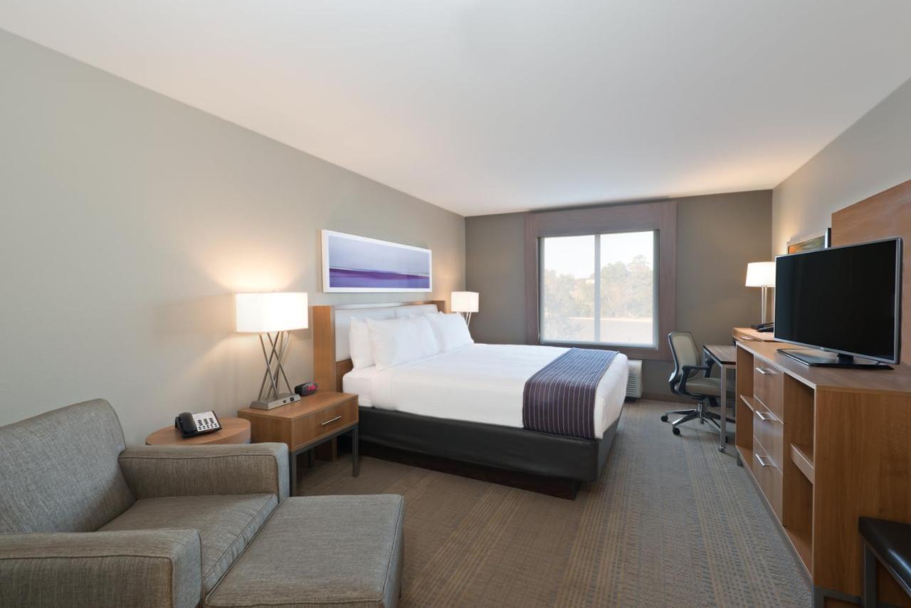 Hotel Express & By Ihg