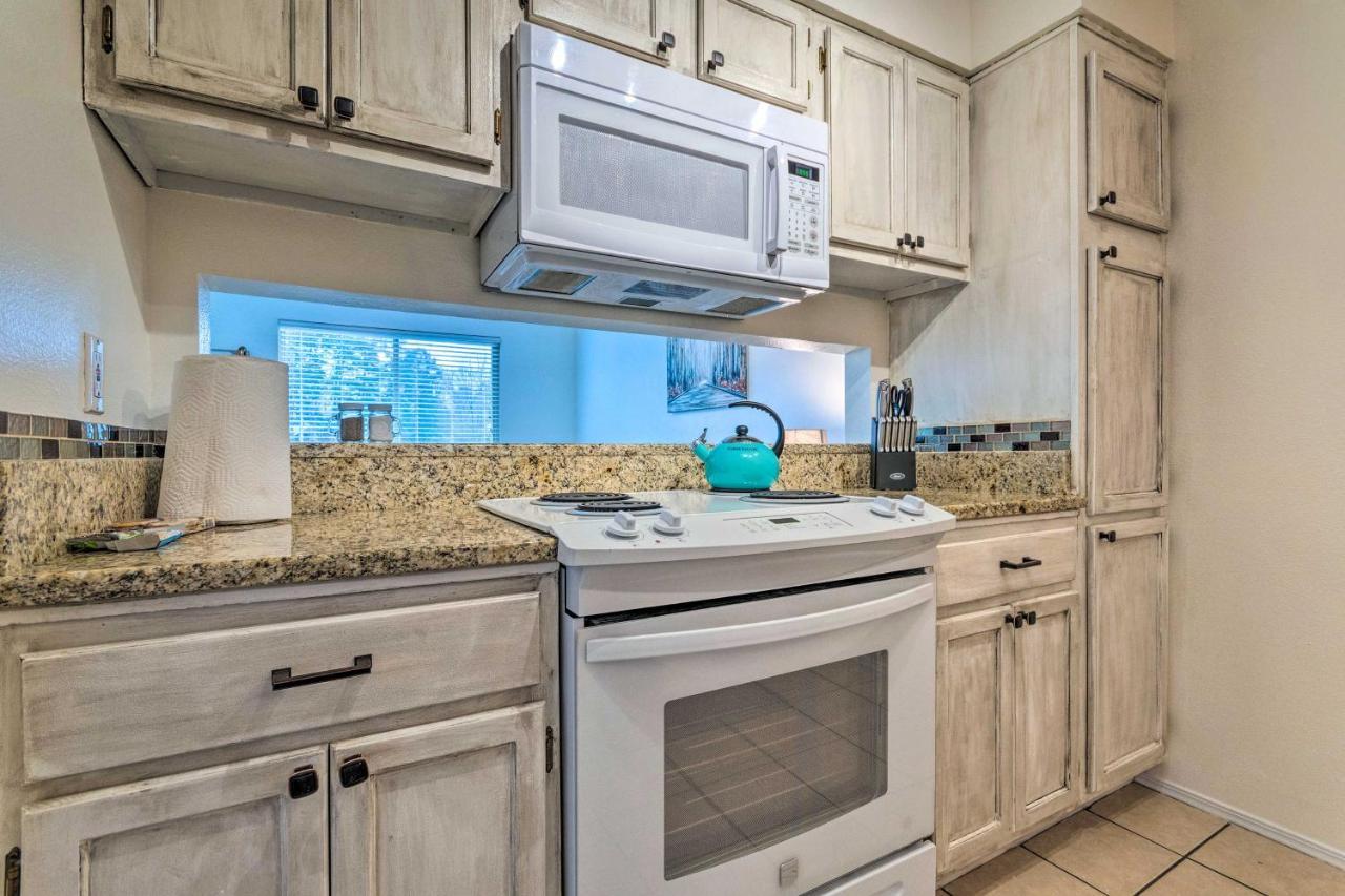 On Hamilton With Shared Dock! Apartment *