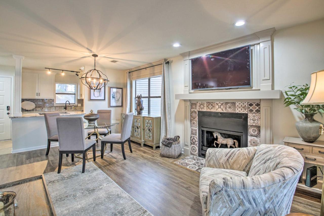 Apartment On Hamilton With Boat Slip!