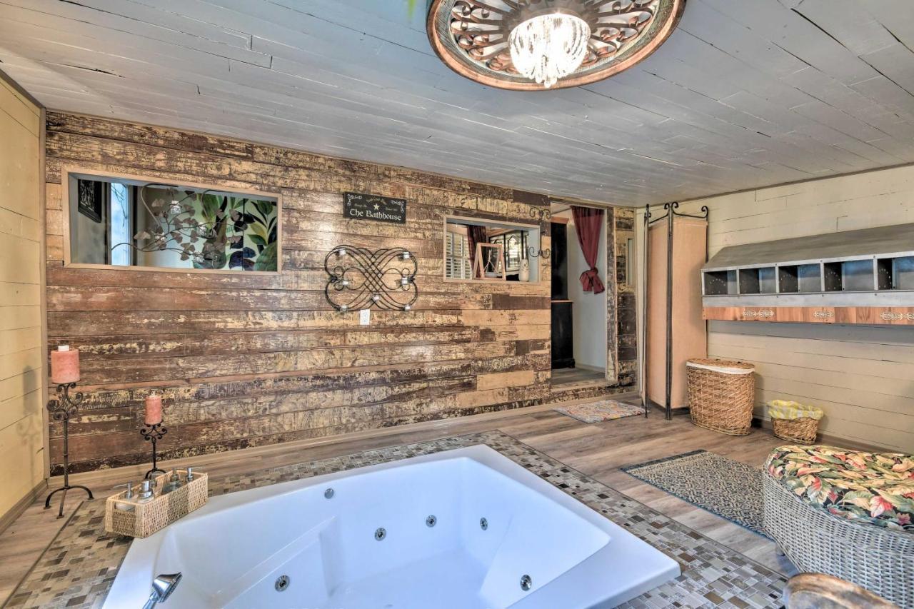 Holiday home Rustic Chic About 1 Mi To Dtwn Hot Springs! *