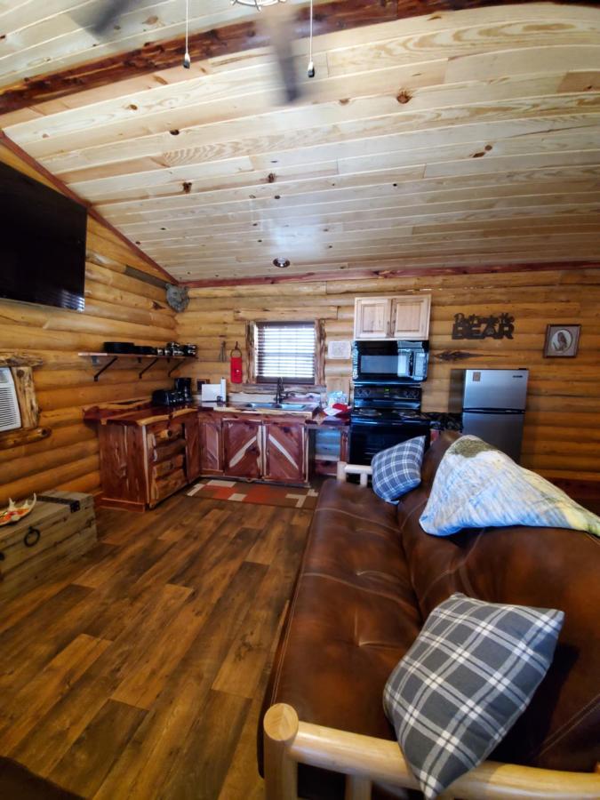 Campsite Christmas Cozy Log Cabin On The Lake *