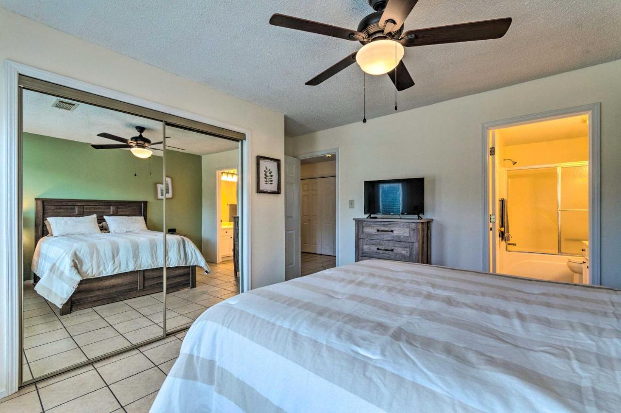 Apartment On Hamilton With Shared Dock!