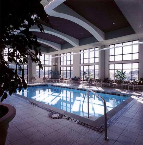 Hotel Embassy By Hilton At Convention Center Hot Springs