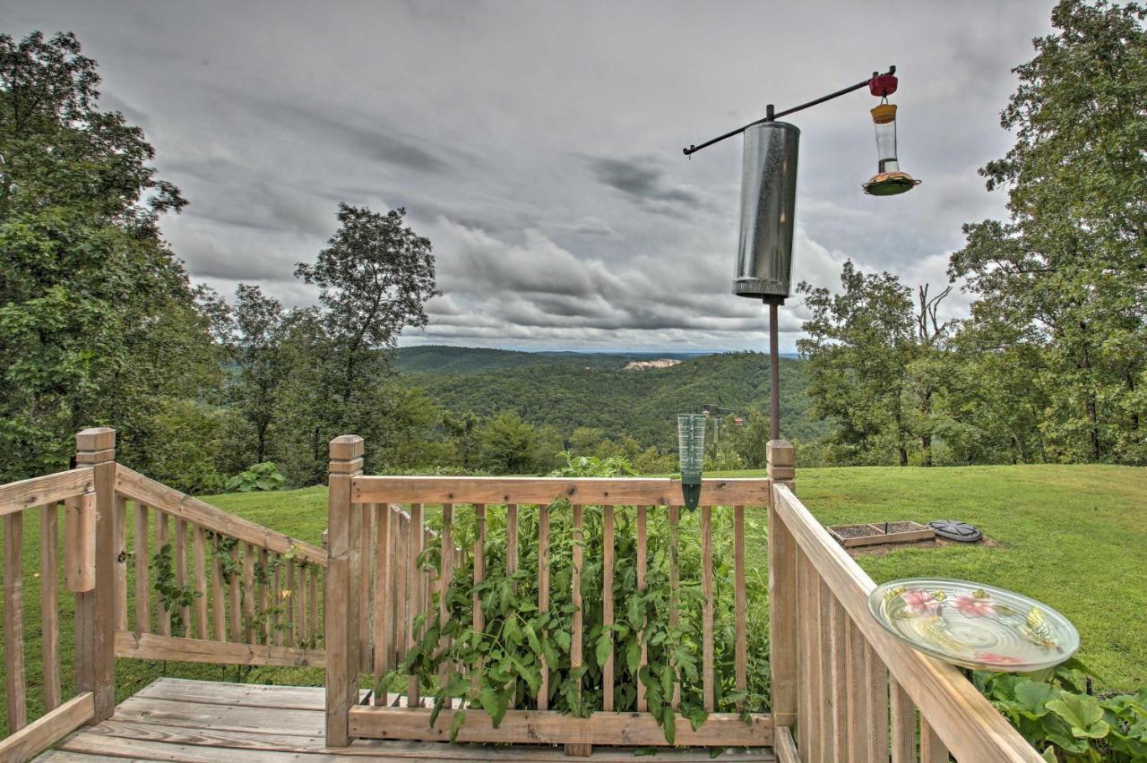 Contemporary Mountaintop Cabin 6 Mi To Natl Park *