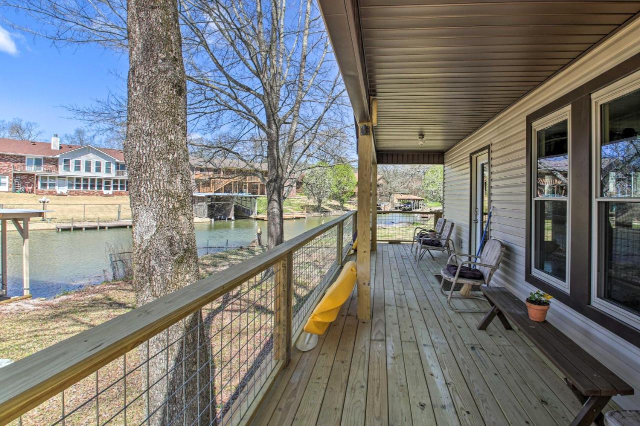 Waterfront With Kayaks And Boat Slip! Holiday home