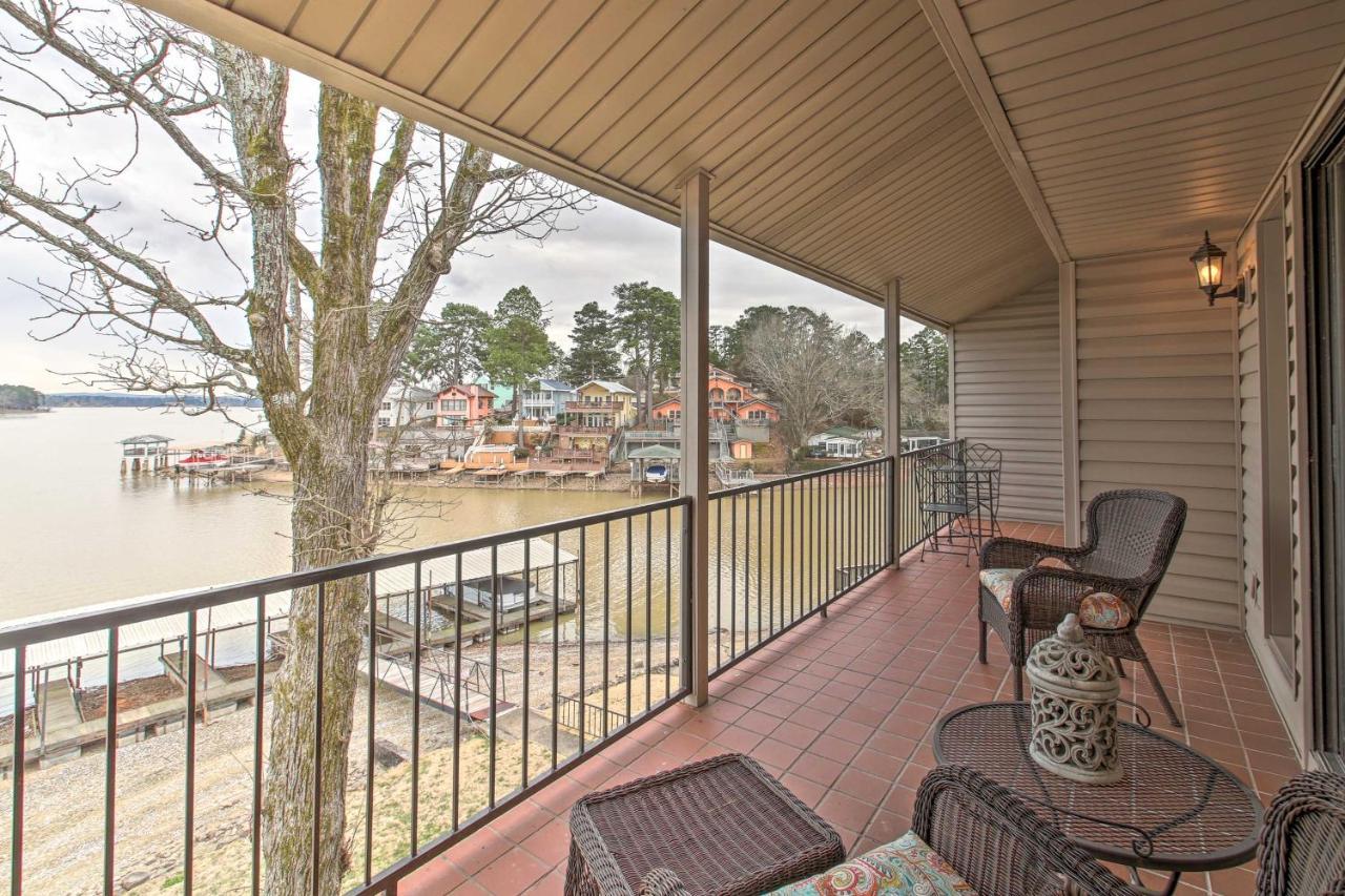 Apartment On Hamilton With Boat Slip!