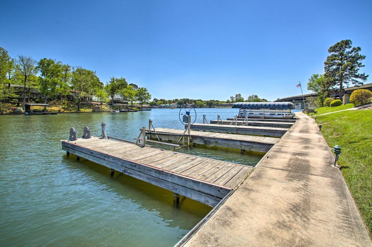 On Hamilton With Shared Dock! Apartment