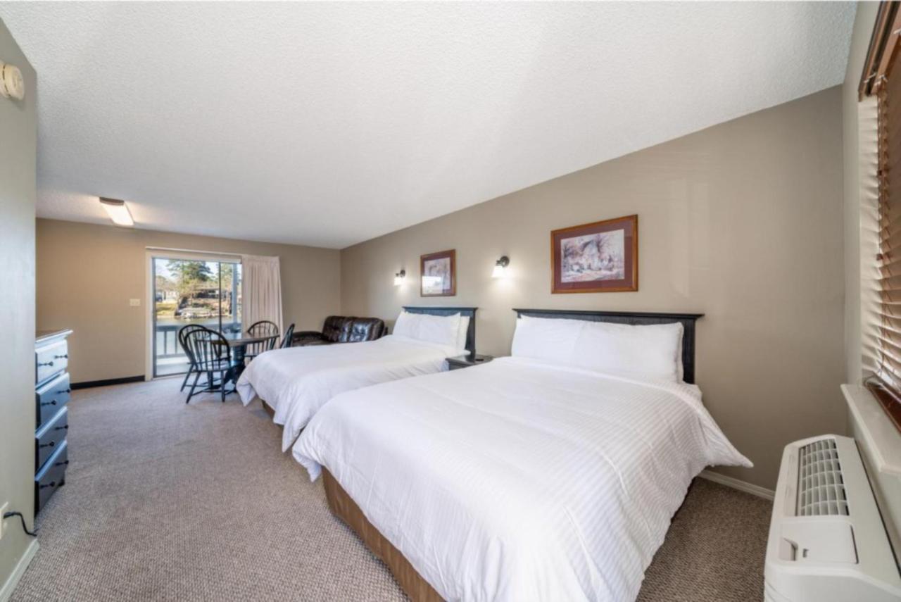 The Hamilton - Lakefront & Suites, Apartment Hot Springs