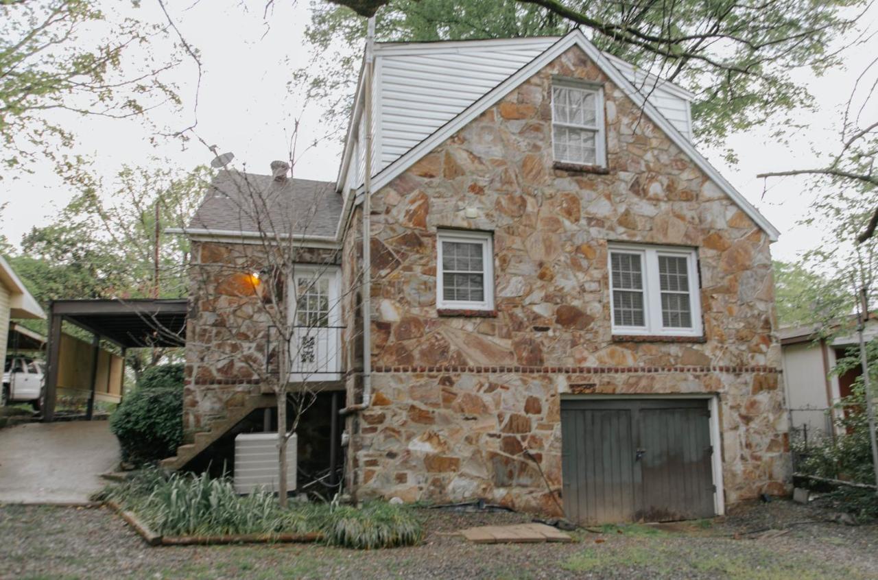 The Woodlawn Tudor Holiday home Hot Springs