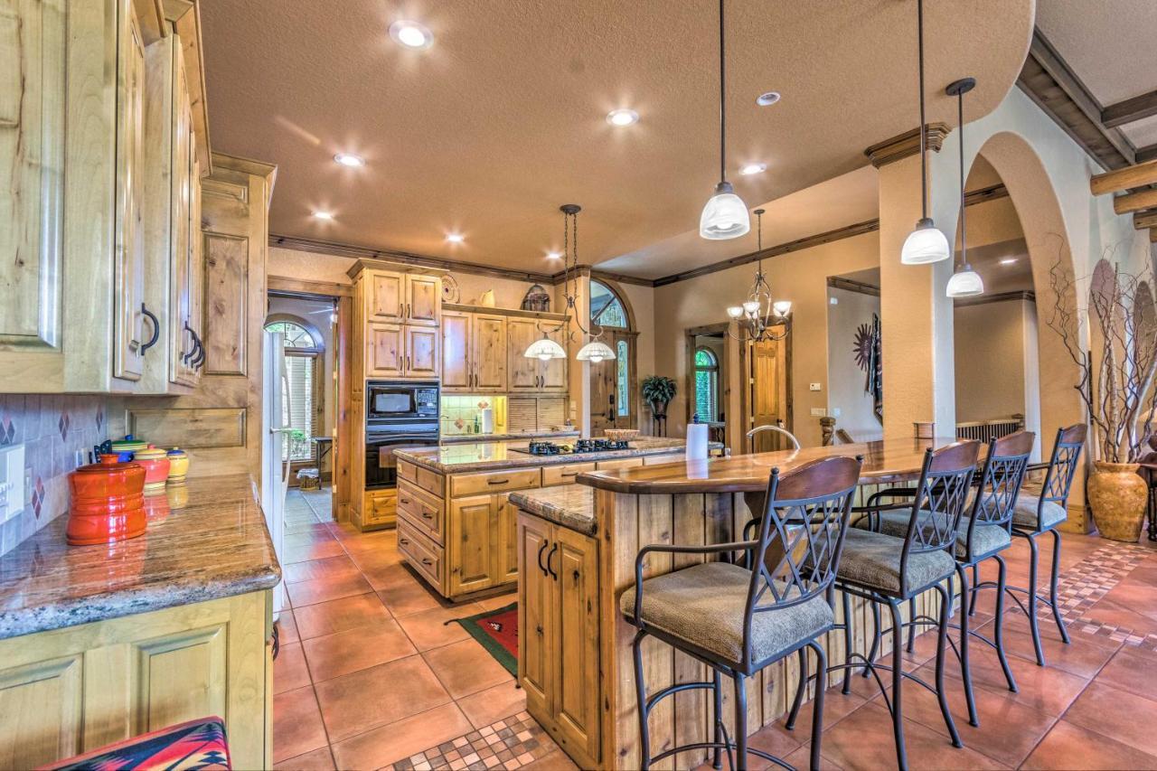 Luxurious Abode With Private Dock!