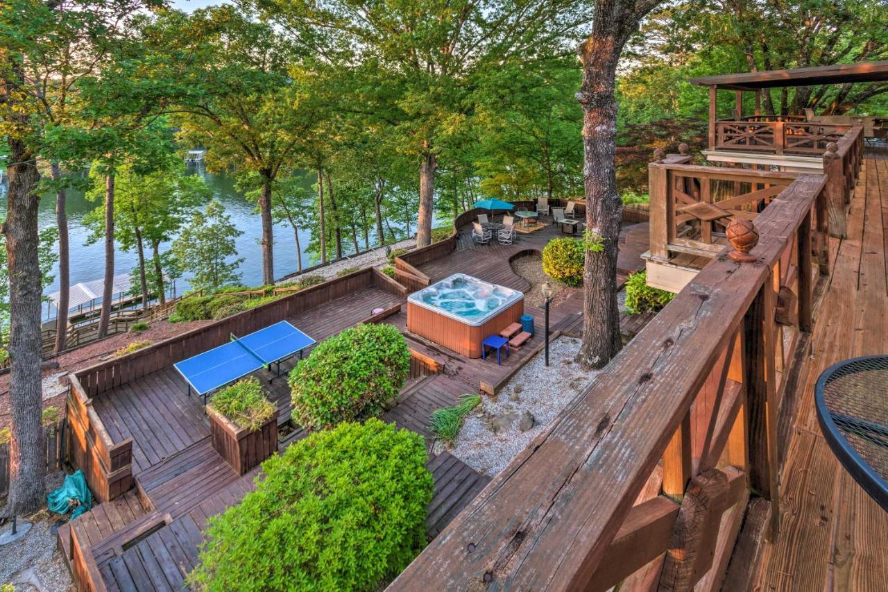 Casa de férias Luxe Lakehouse Dock, Hot Tub And Kayaks