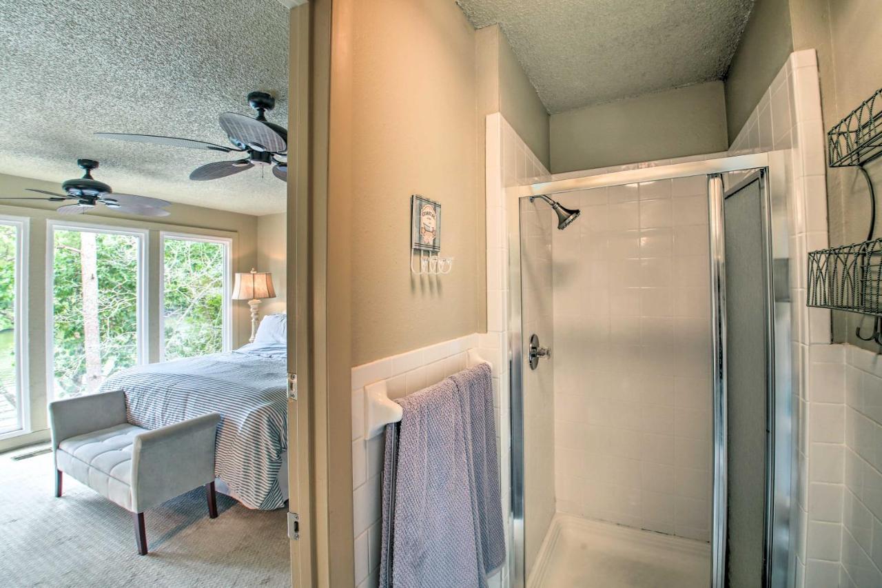 Holiday home Lakefront With Dock 10 Mi To Ave! *