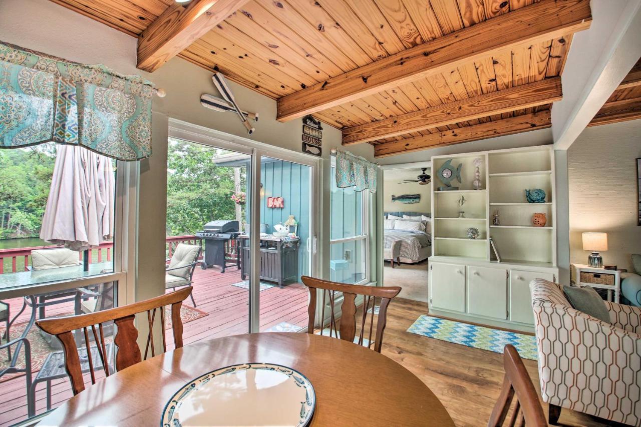Holiday home Lakefront With Dock 10 Mi To Ave! Hot Springs