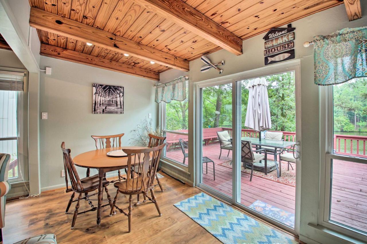 Lakefront With Dock 10 Mi To Ave! Holiday home
