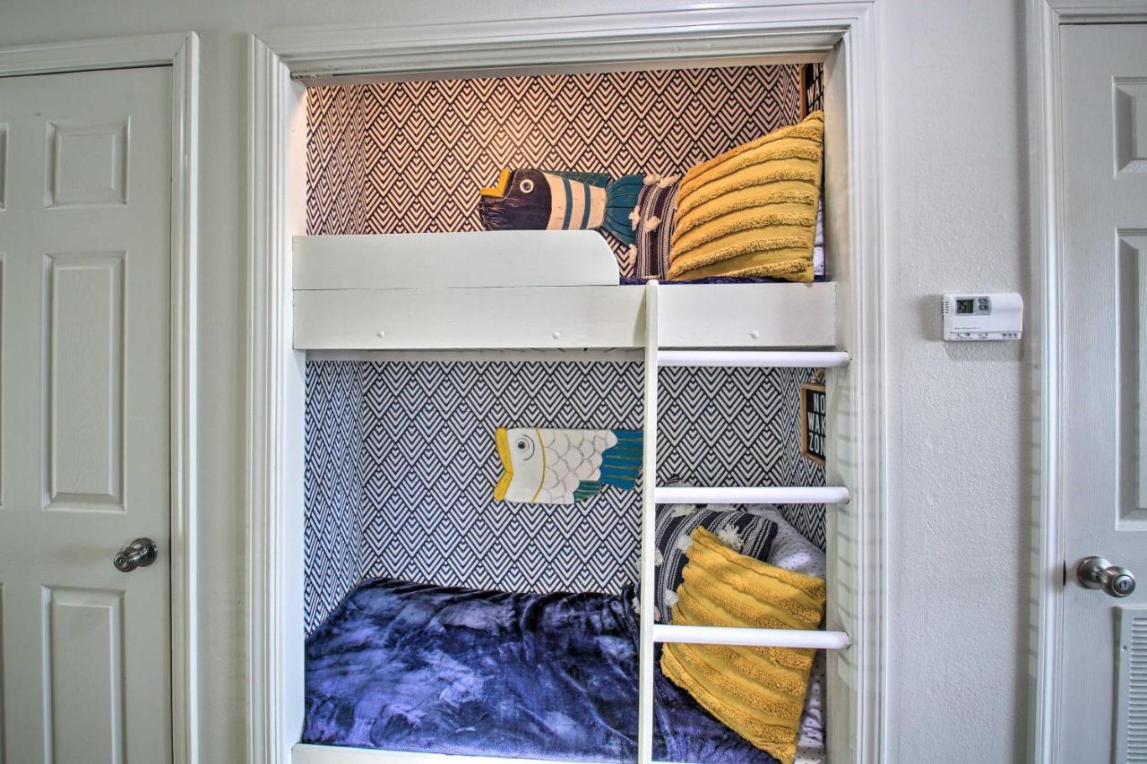 Getaway With Balcony And Access! Apartment