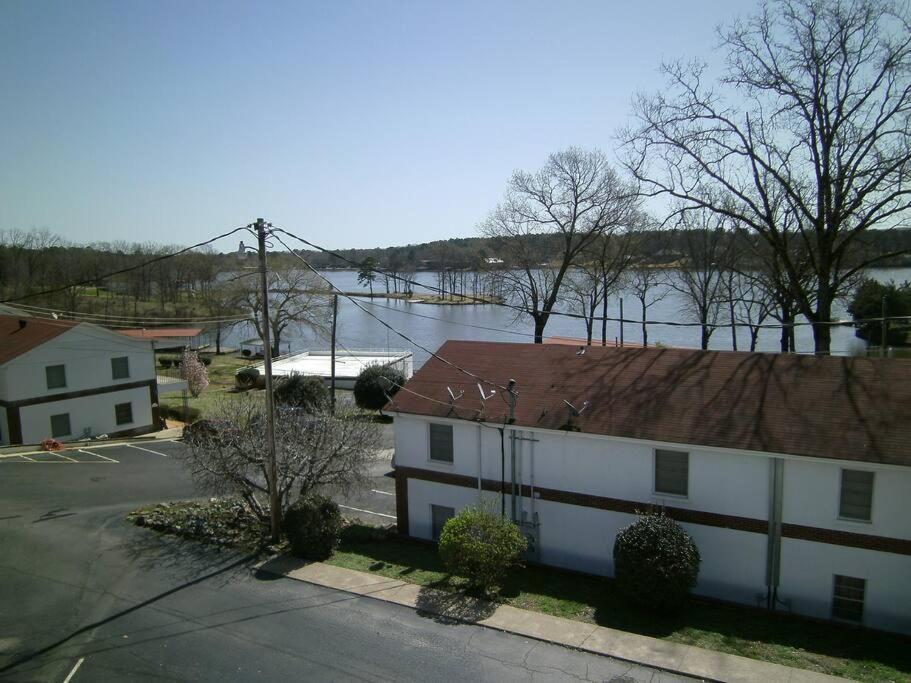 Lakefront 7 Min To Oaklawn & 10 Min To Downtown Str License #a22-0004 Apartment