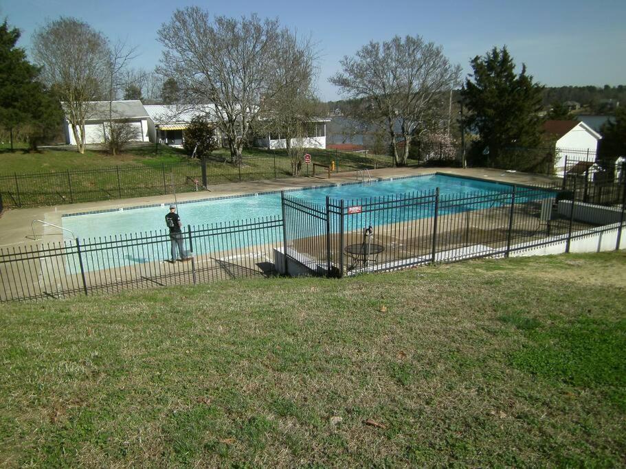 Apartment Lakefront 7 Min To Oaklawn & 10 Min To Downtown Str License #a22-0004 *