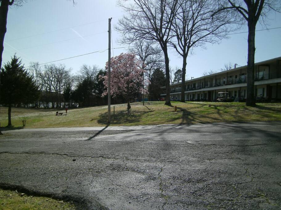 Apartment Lakefront 7 Min To Oaklawn & 10 Min To Downtown Str License #a22-0004 Hot Springs