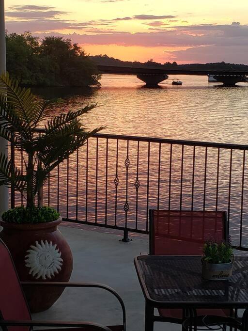 Apartamento Beautiful Lakefront 2 En Brs Hot Springs