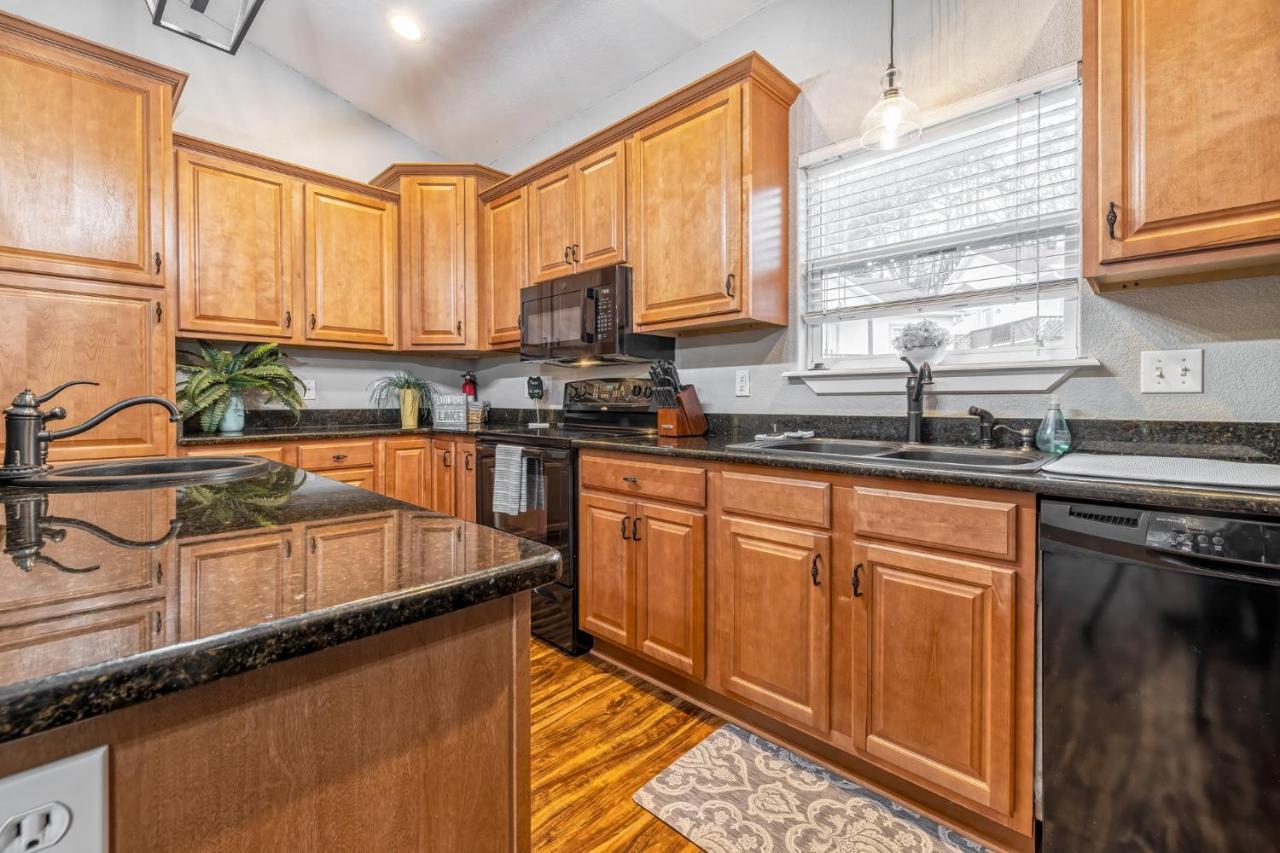Lakefront 7 Min To Oaklawn & 10 Min To Downtown Str License #a22-0004 * Hot Springs