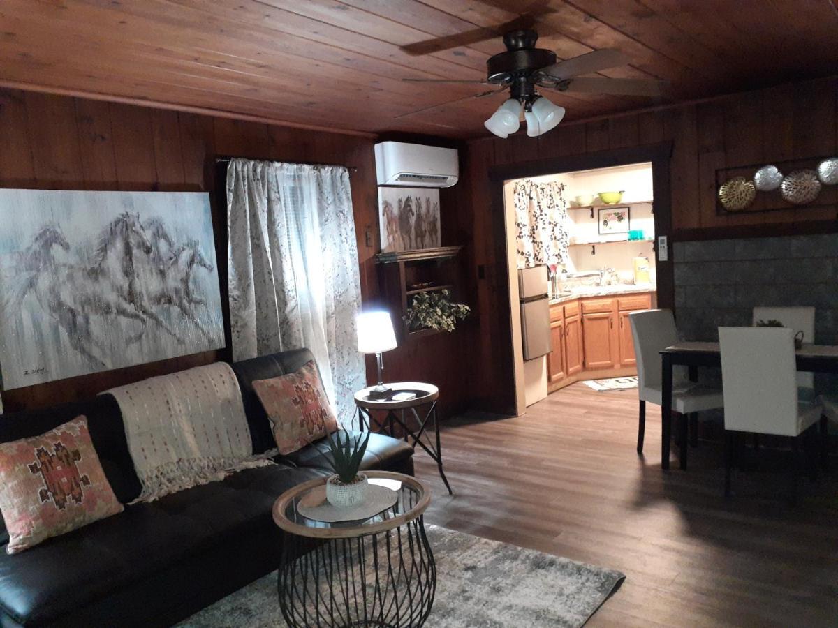Edgewater #1 Country house *